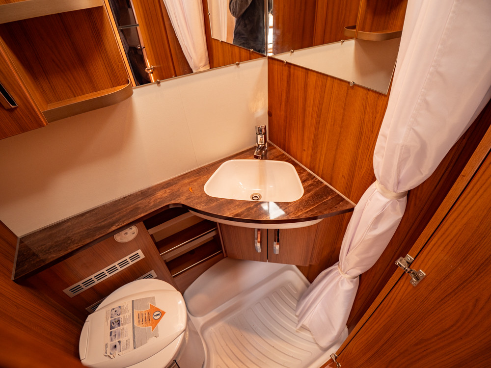 Knaus-590 UK Südwind *Barnkammare *Förtält *ALDE-(2016)-2894331