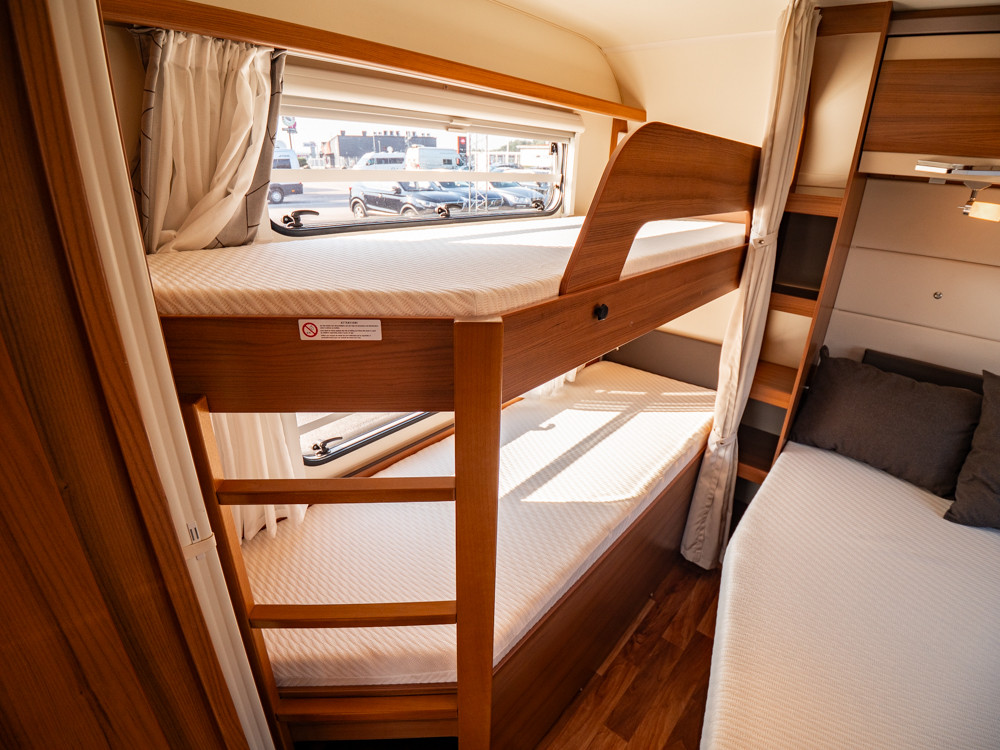 Knaus-590 UK Südwind *Barnkammare *Förtält *ALDE-(2016)-2894323