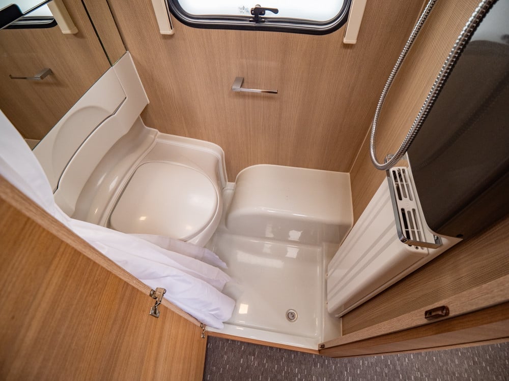 Adria-ADORA 593 UK *Barnkammare *AC *Alde-(2018)-2881594