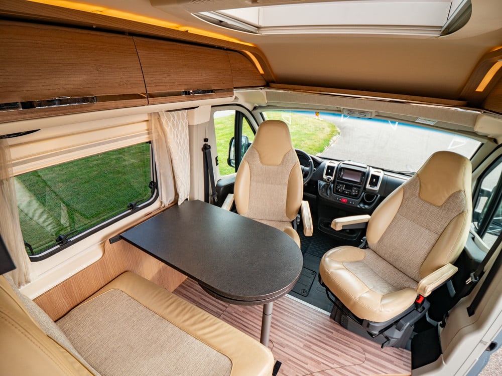 Carthago-MALIBU VAN 640  COUPE *Automat *Solcell *Långbädda-(2021)-2886465