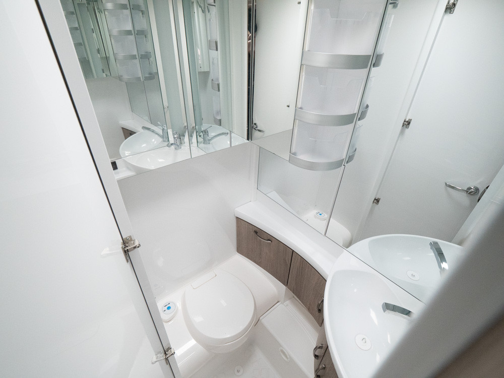 Hobby-650 UFF PRESTIGE *ALDE *AC-(2022)-2886519