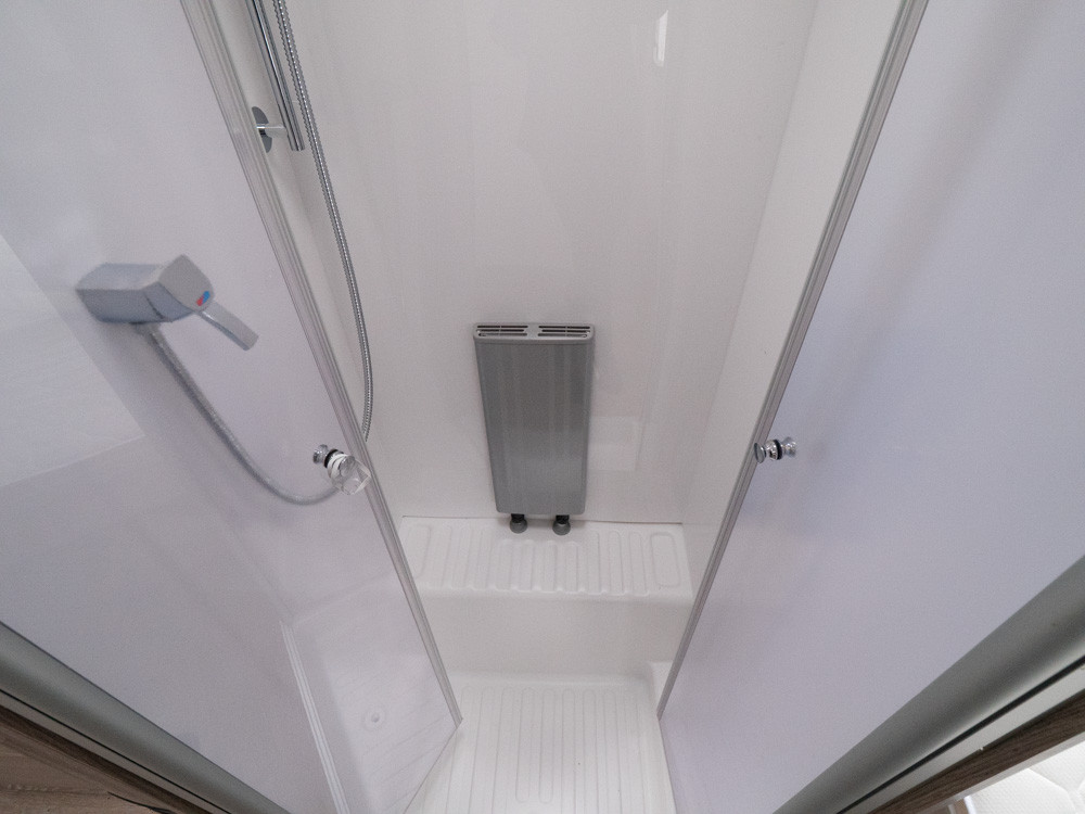 Hobby-650 UFF PRESTIGE *ALDE *AC-(2022)-2886521