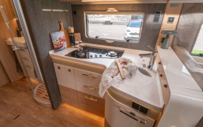 Hymer-B 880 ML *Hydrauliska stödben *AC bodel *ALDE-(2021)-2898644