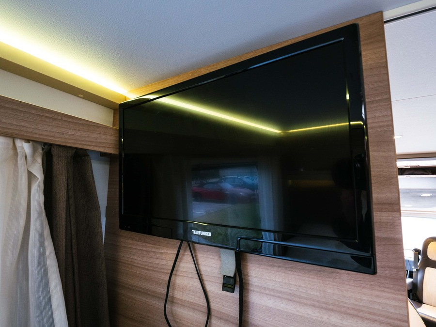 Adria-SONIC I 600 SL *Långbäddar *Truma *Solcell-(2016)-2904933