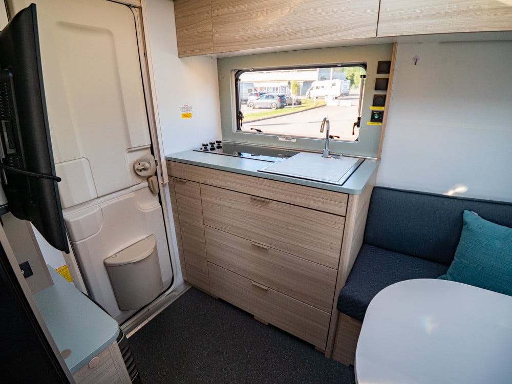 Adria-ALTEA 402 PH *Truma *Dubbelbädd-(2020)-2864438