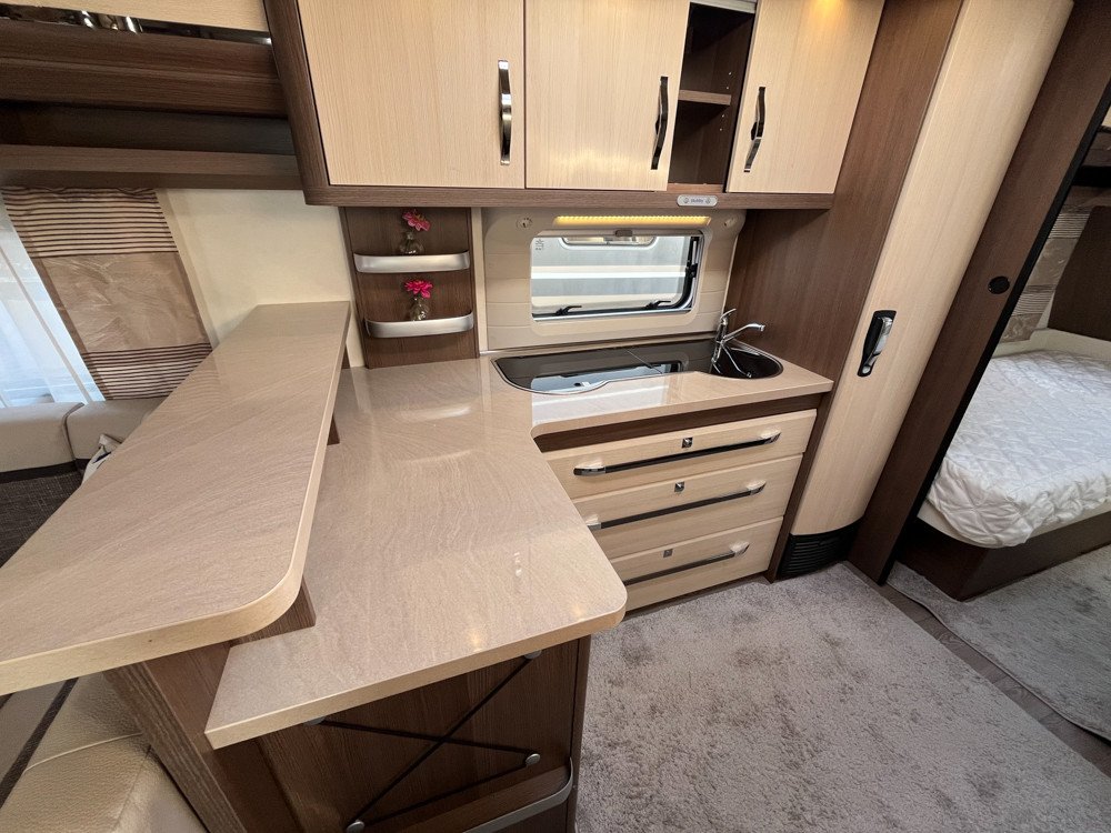 Hobby-HOBBY 620 CL PRESTIGE *ALDE *Långbäddar *AC-(2015)-2870422