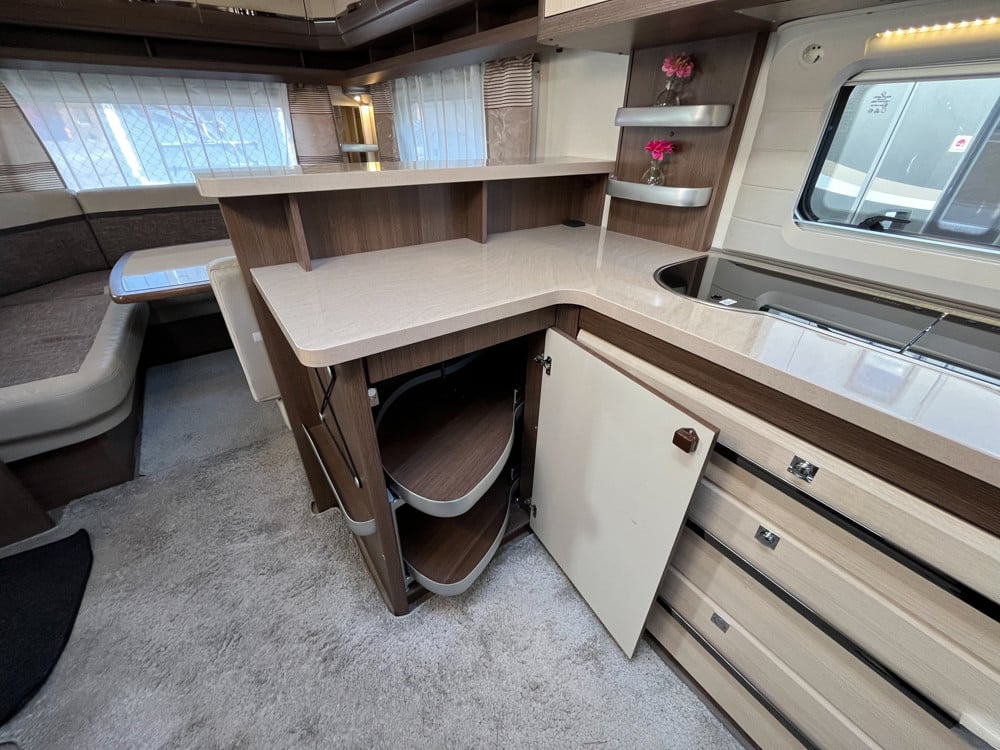 Hobby-HOBBY 620 CL PRESTIGE *ALDE *Långbäddar *AC-(2015)-2870425