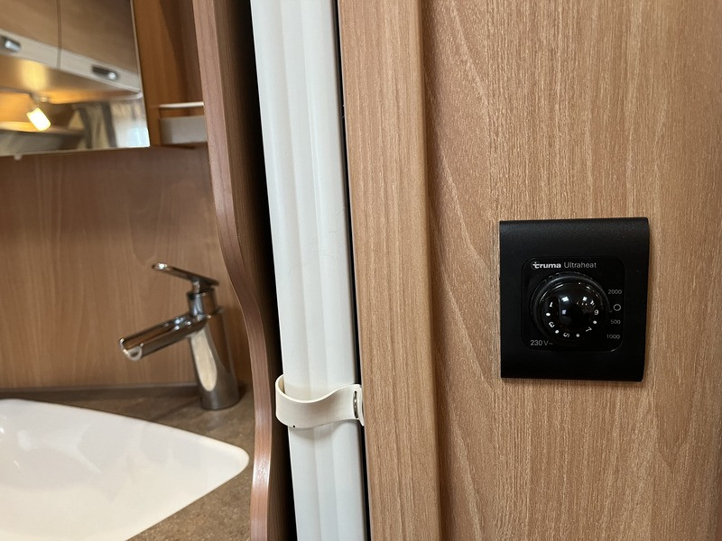 Knaus-Südwind 590 FUS *Förtält *Solcell x2-(2014)-2892726