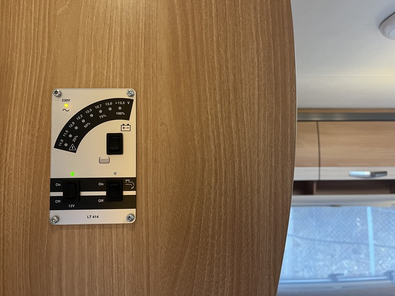 Knaus-Südwind 590 FUS *Förtält *Solcell x2-(2014)-2892723