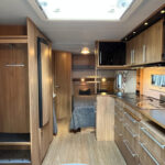 Polar-560 *Dubbelsäng *Förtält *Stort kök-(2010)-2891133