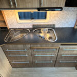 Polar-560 *Dubbelsäng *Förtält *Stort kök-(2010)-2891139