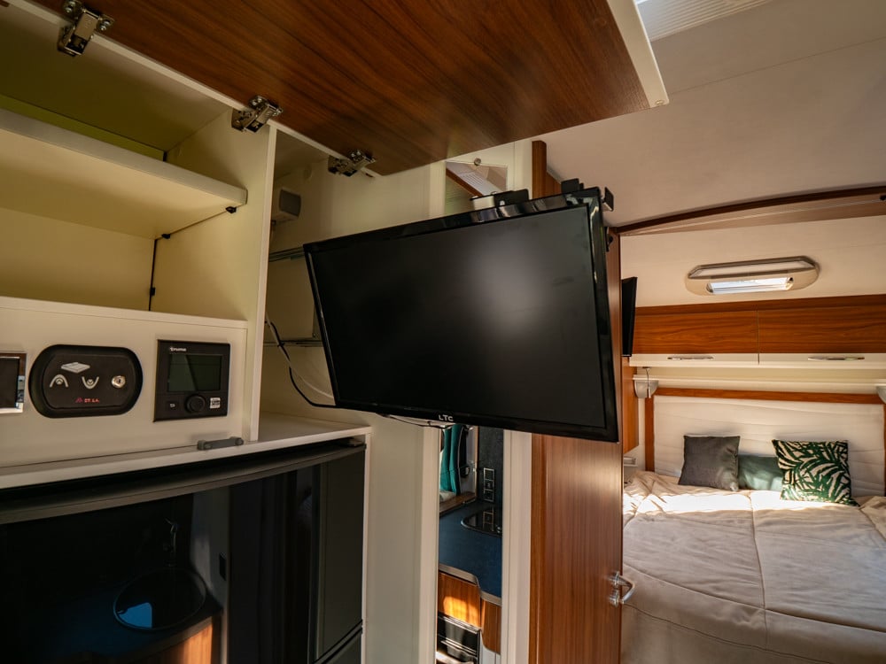 Pilote-P 746 FC *Automat *Queenbed *Truma-(2019)-2903622
