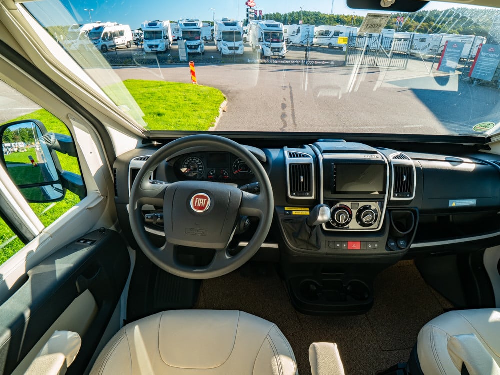 Pilote-P 746 FC *Automat *Queenbed *Truma-(2019)-2903629
