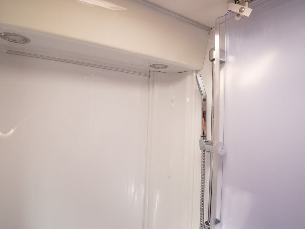 LMC-I 730 *Solcell *Queenbed *B-körkort-(2015)-2908672