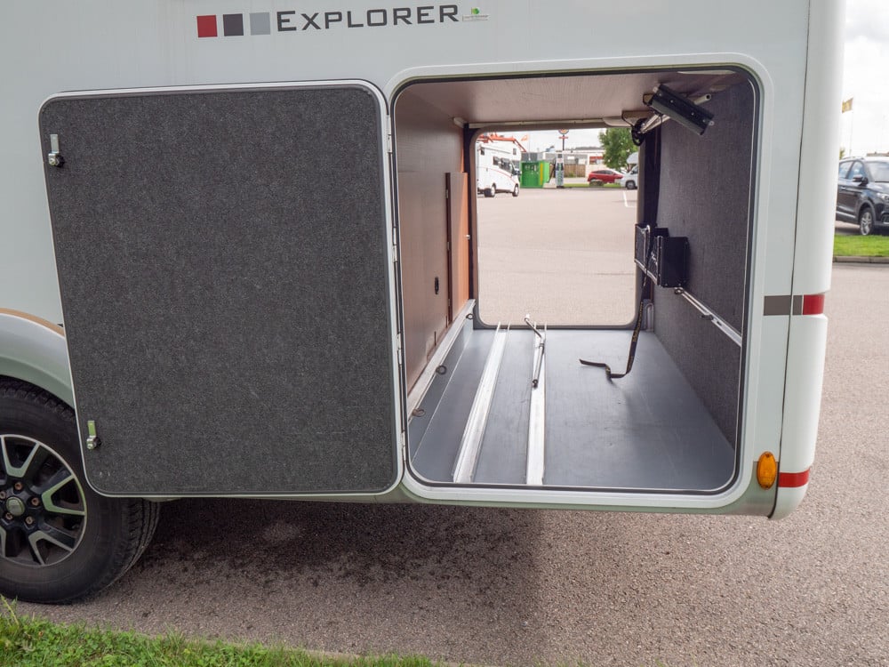 LMC-I 730 *Solcell *Queenbed *B-körkort-(2015)-2908677