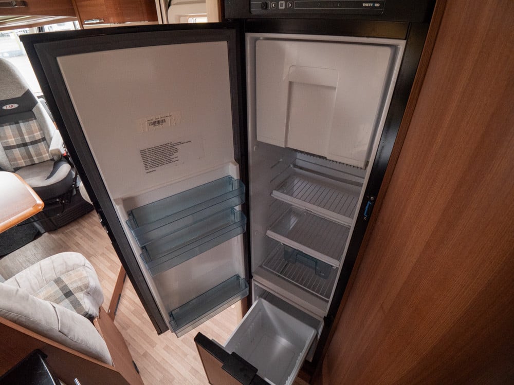 LMC-I 730 *Solcell *Queenbed *B-körkort-(2015)-2908662