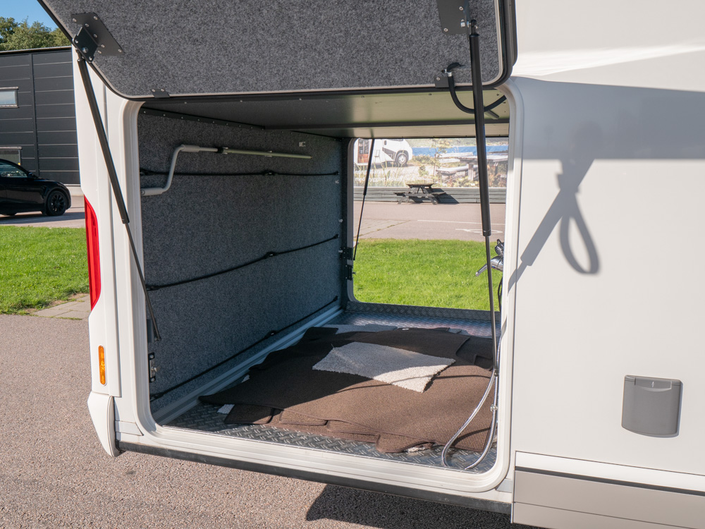 Carthago-CHIC E-LINE I 64 XL QB *Hydrauliska stödben-(2019)