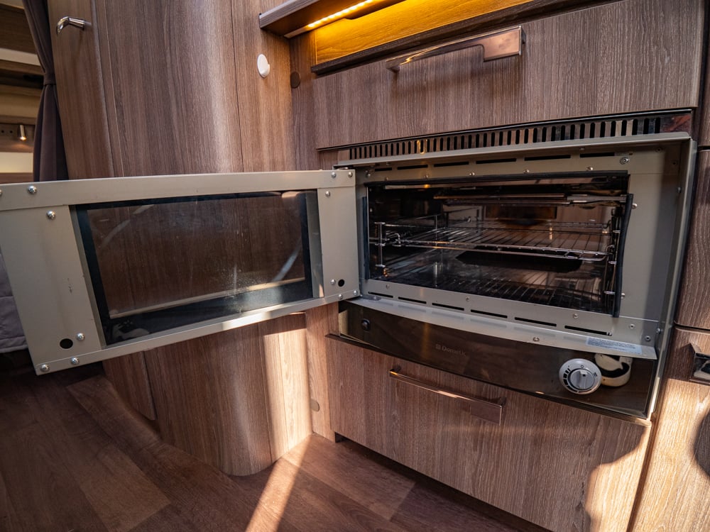 KABE-ROYAL 560 GLE KS *Barnkammare *Alde *Solcell-(2015)