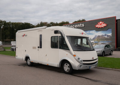 Carthago-CHIC C-LINE I 4.2 *Truma *Dubbelbädd *Solcell-(2009)-2932203