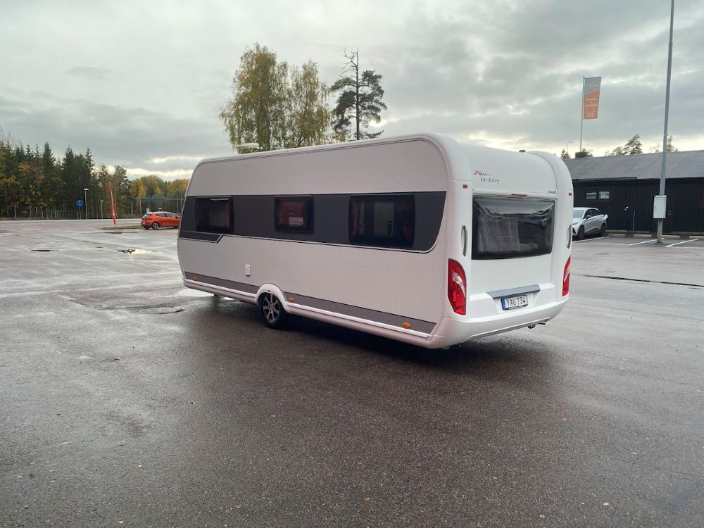 Hobby-560 UL *Långbäddar *Förtält-(2016)-2951257