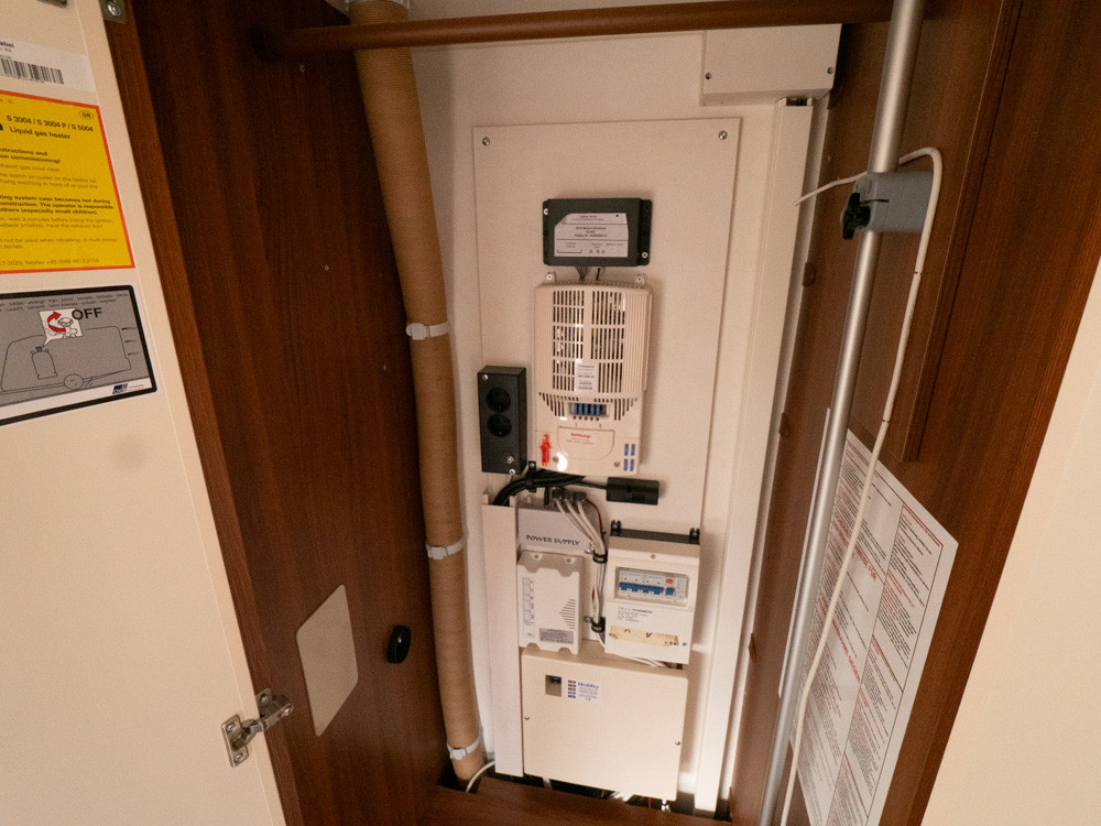 Hobby-540 UFF EXCELLENT *Queenbädd *Förtält-(2018)-2915648