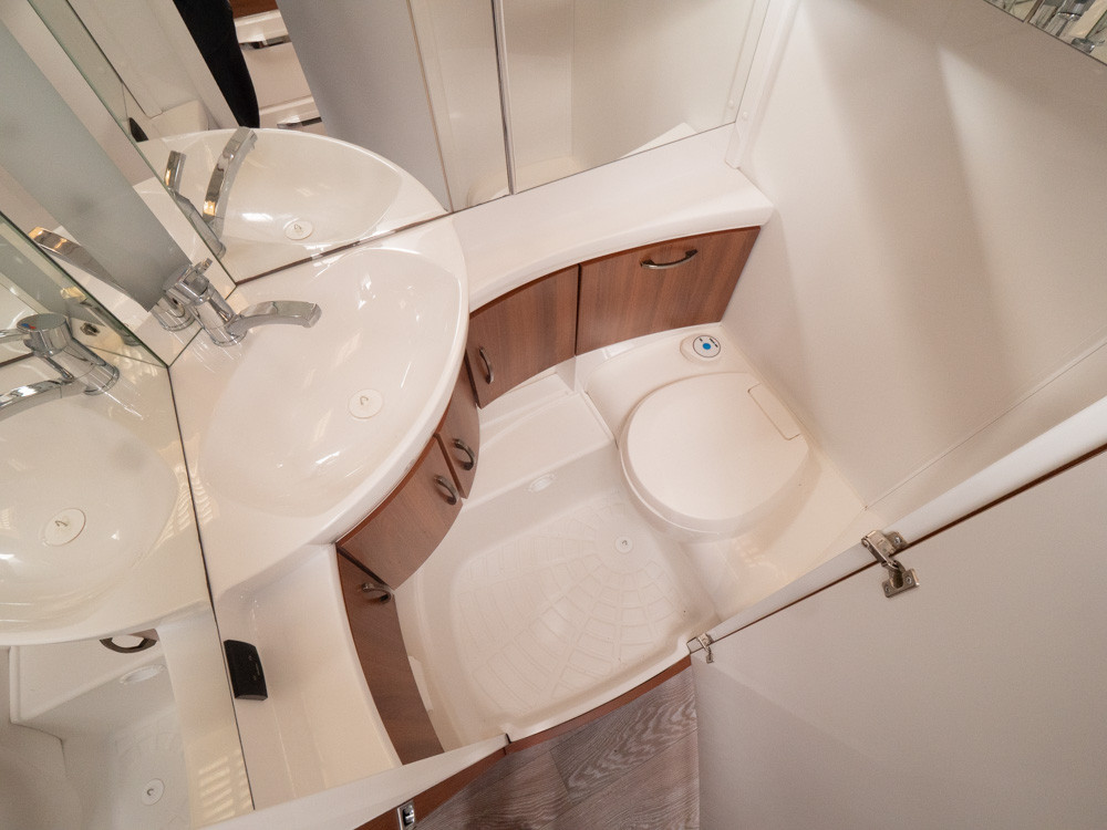 Hobby-540 UFF EXCELLENT *Queenbädd *Förtält-(2018)-2915653