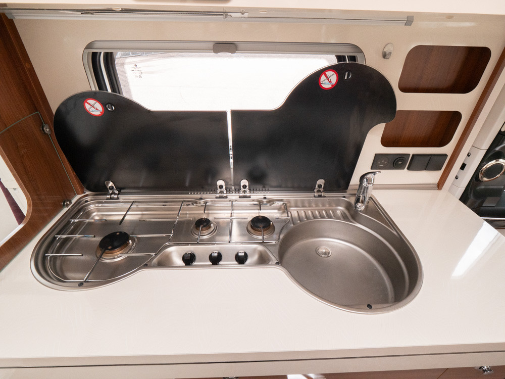 Hobby-540 UFF EXCELLENT *Queenbädd *Förtält-(2018)-2915642