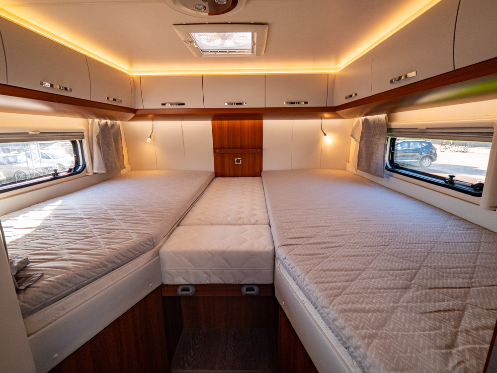 Hobby-T 75 HGE *Automat *Långbäddar *Solcell-(2018)-2945135