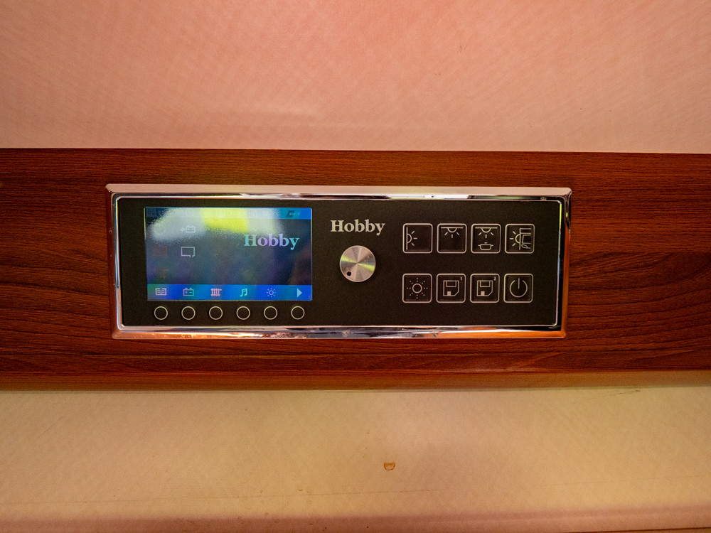 Hobby-T 75 HGE *Automat *Långbäddar *Solcell-(2018)-2945137