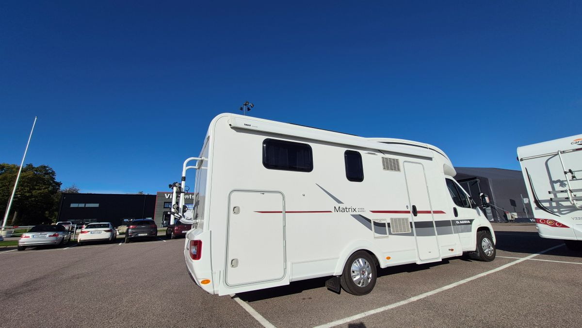 Adria-MATRIX M 670 SC *Queenbädd *Truma *Solcell-(2016)-2934353