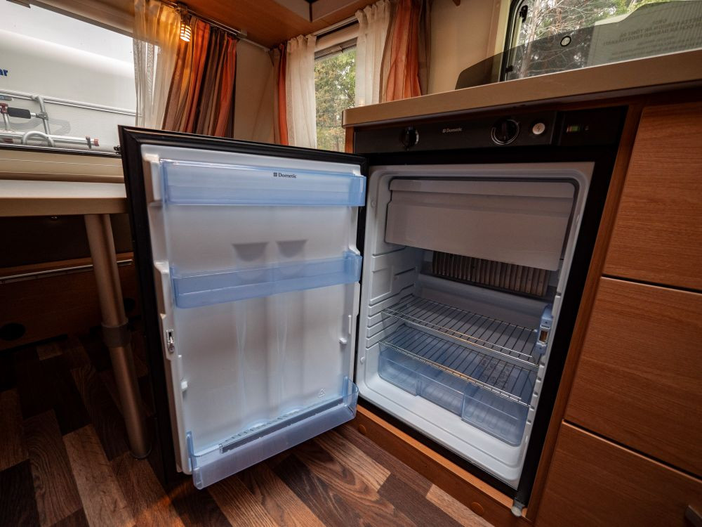 Knaus-Sport 400 LK *Taksäng *Truma-(2013)-2930343