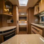 Hobby-560 FFE DE LUXE *Förtält *Dubbelbädd *Truma-(2014)-2928845