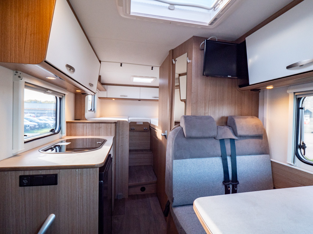 Capron-V66 / V337 *Truma *Golvvärme-(2022)-2934152