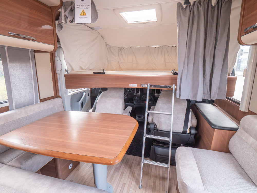 LMC-I 730 *Solcell *Queenbed *B-körkort-(2015)-2945607