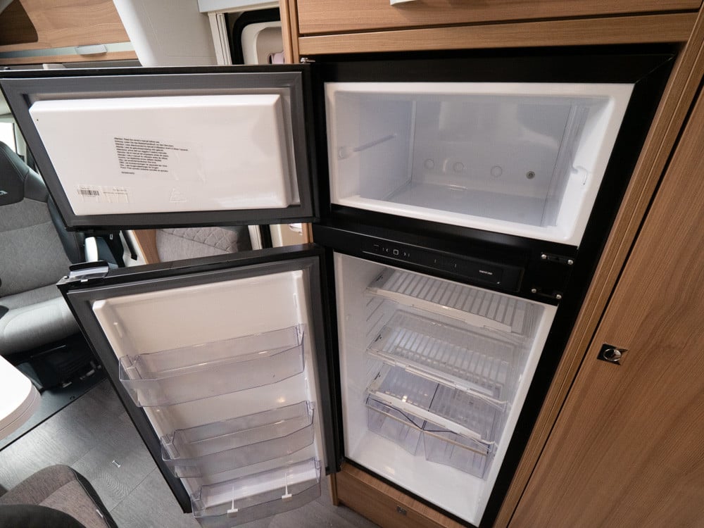 Adria-CORAL 670SLT *Långbäddar *Alde *Solcell-(2019)-2918416
