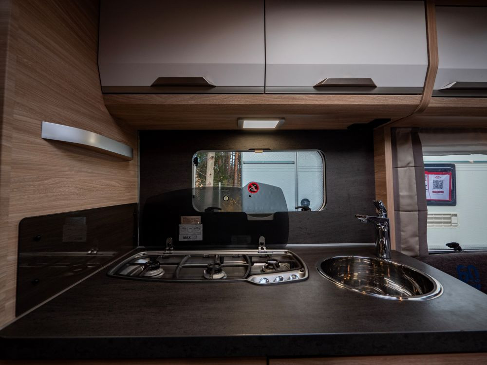 Knaus-Südwind 540 UE *Långbäddar *Förtält *Mover-(2020)-2948806