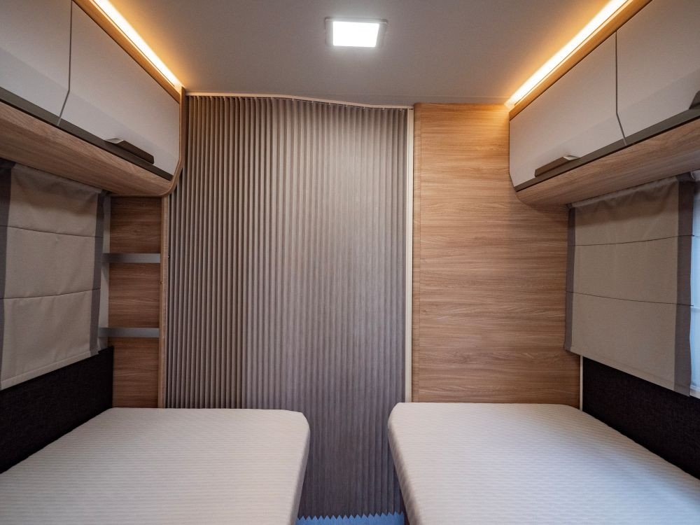 Knaus-Südwind 540 UE *Långbäddar *Förtält *Mover-(2020)-2948810