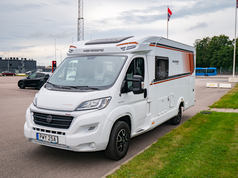 Weinsberg-CARACOMPACT 600 MEG *Långbädd-(2021)-2922051