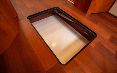 Hem 60 Carthago-CHIC C-LINE XL 5,5 LE *Långbäddar *Kamkedja-(2014)