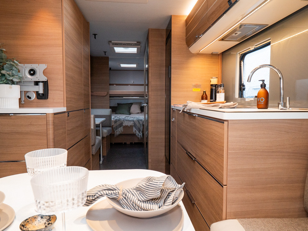 Adria-ADORA 753 UC *Queenbädd *ALDE-(2017)-2970368