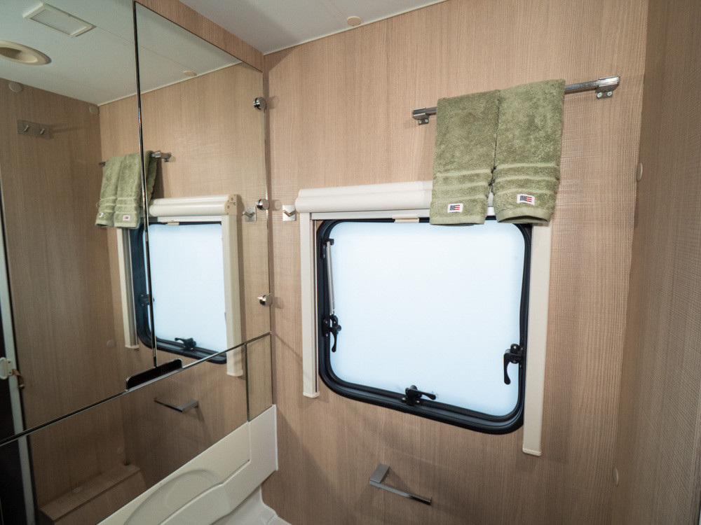 Adria-ADORA 753 UC *Queenbädd *ALDE-(2017)-2970380