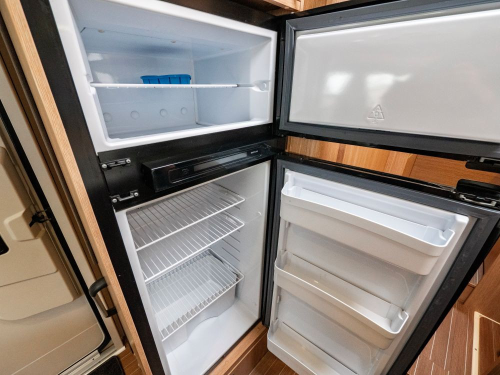 Sunlight-T 68 *Långbäddar *Taksäng-(2015)-2956550