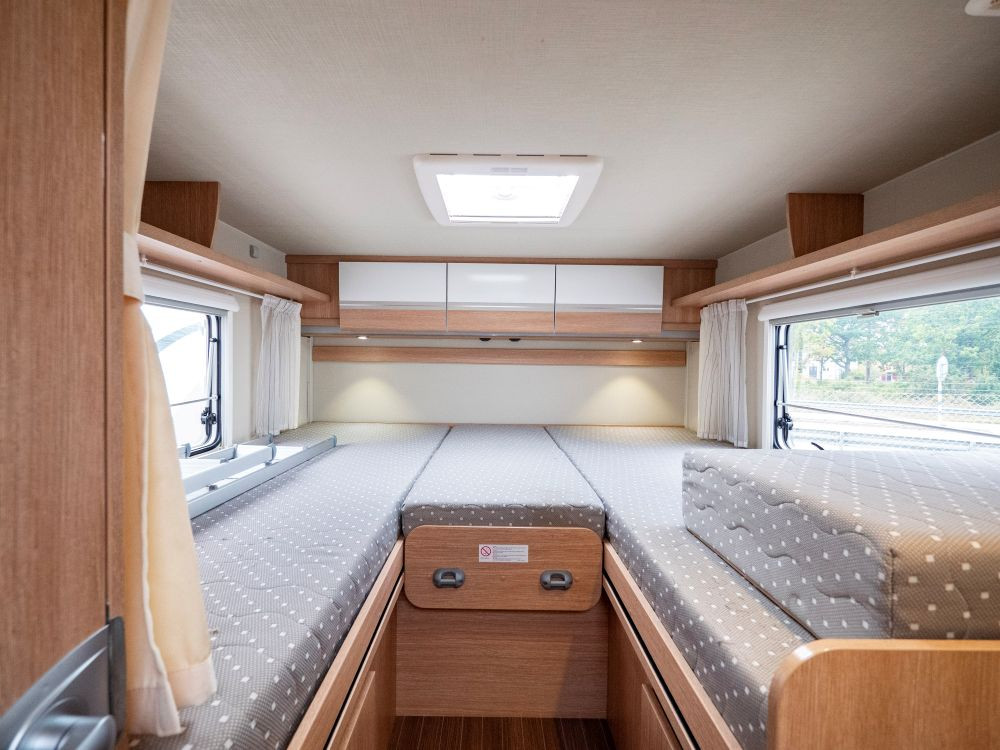 Sunlight-T 68 *Långbäddar *Taksäng-(2015)-2956552