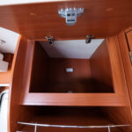 McLouis-MC4-32 *Toalett bak *Taksäng *Truma-(2012)-2954996