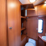 McLouis-MC4-32 *Toalett bak *Taksäng *Truma-(2012)-2954999