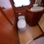 McLouis-MC4-32 *Toalett bak *Taksäng *Truma-(2012)-2955001