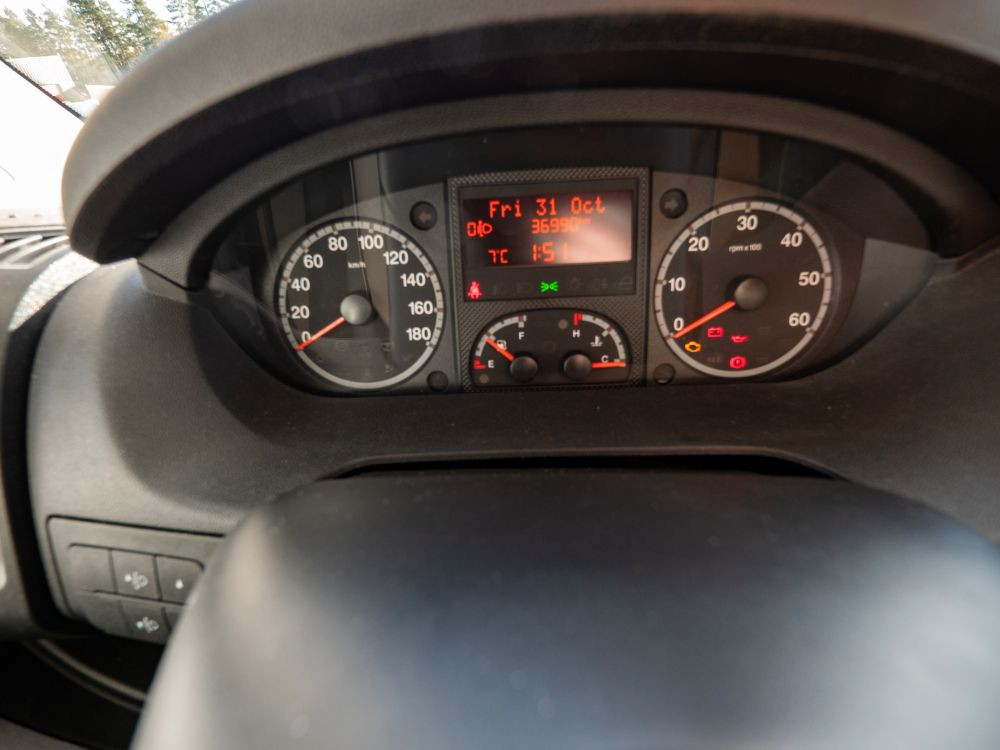 McLouis-MC4-32 *Toalett bak *Taksäng *Truma-(2012)-2955004