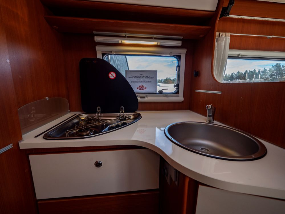 McLouis-MC4-32 *Toalett bak *Taksäng *Truma-(2012)-2954991