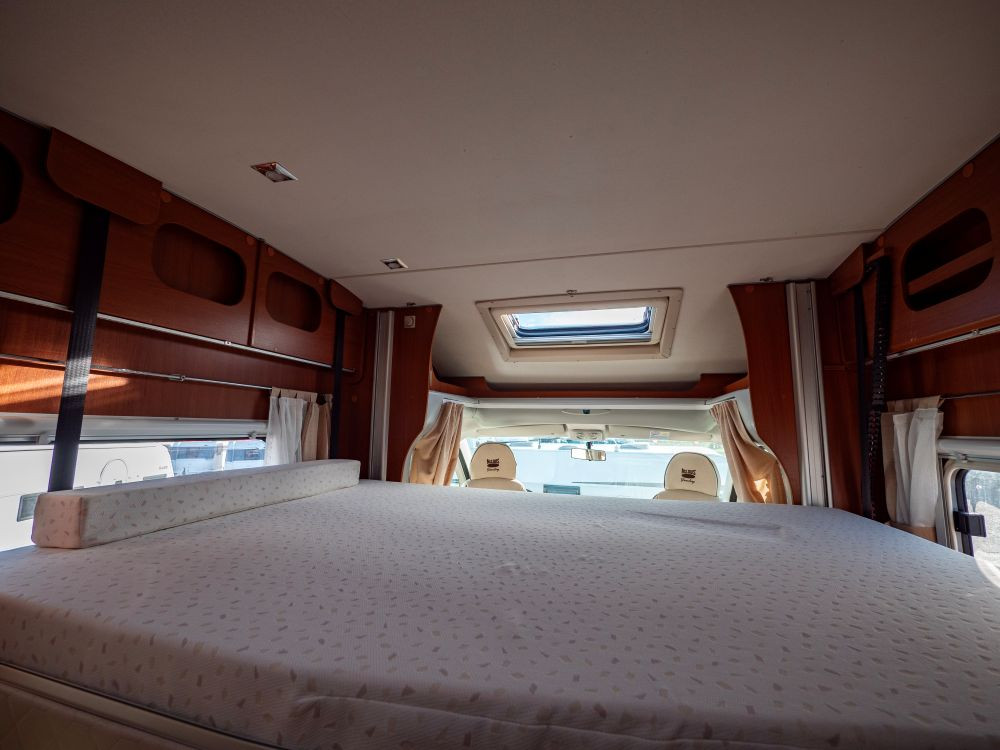 McLouis-MC4-32 *Toalett bak *Taksäng *Truma-(2012)-2954993