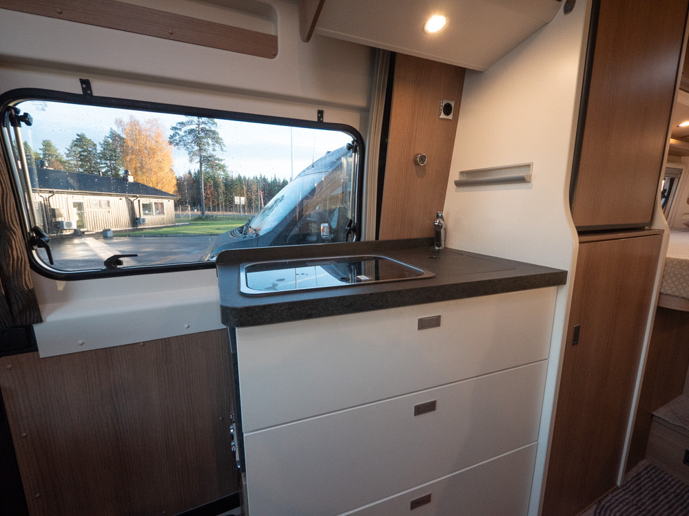 Carthago-Van 640 LE *Automat *Långbäddar *Solcell-(2018)-2969831